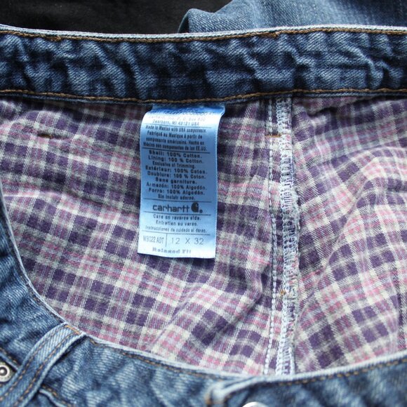 Carhartt Pink Flannel Lined Jeans Women 12X 32 Relaxed Fit Straight Blue Denim - Picture 3 of 3